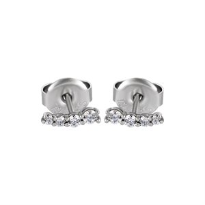 Earstuds with round quartet cubic zirconia